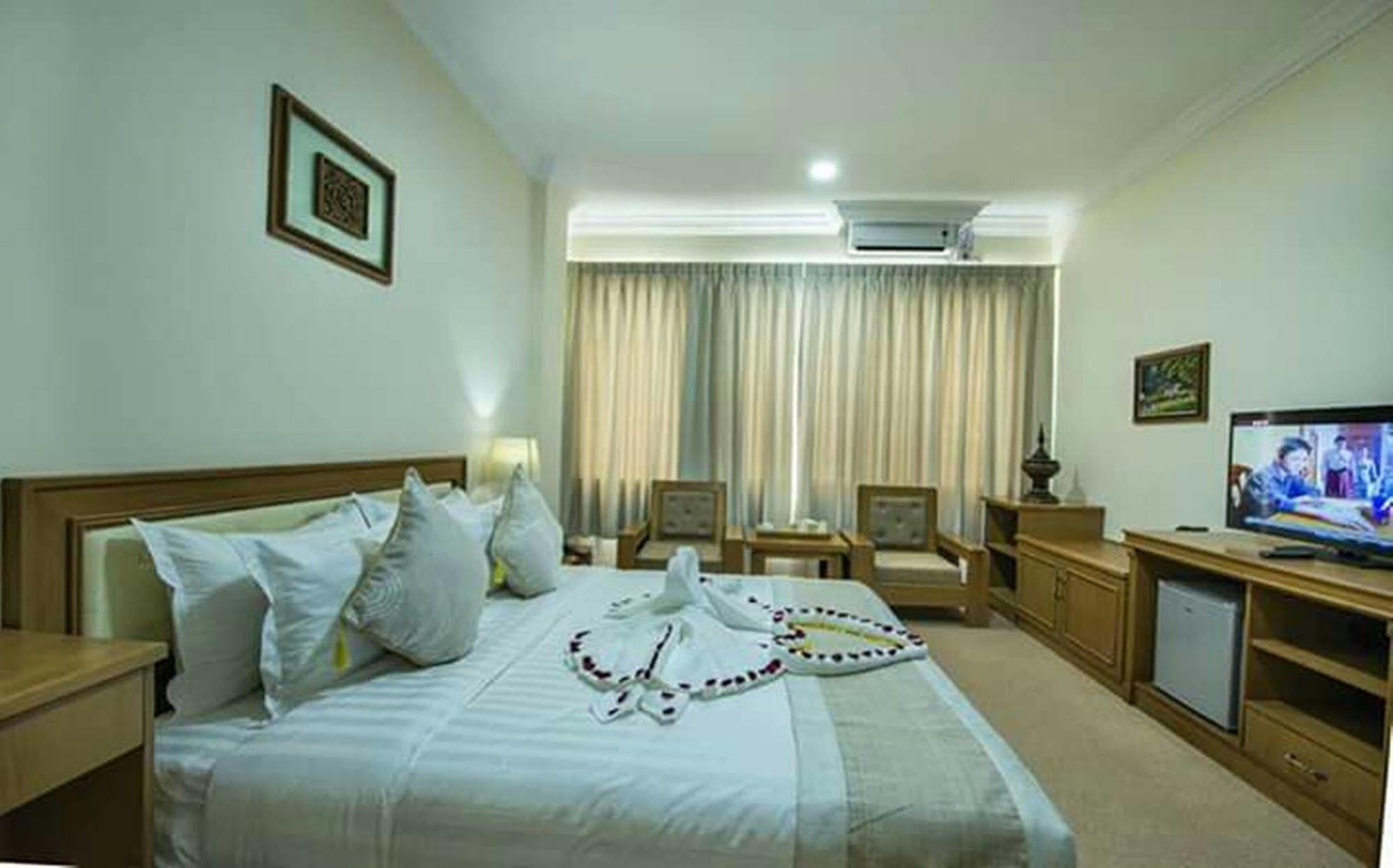Hotel Shwe Nann Htike Pyin Oo Lwin Εξωτερικό φωτογραφία